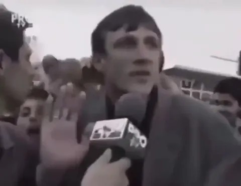Leul răspunde la interviu