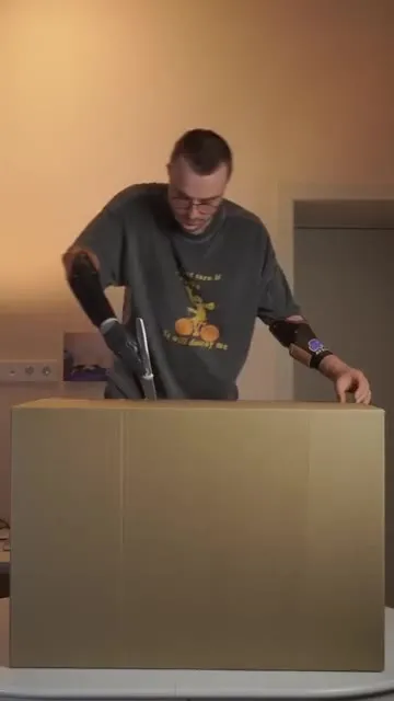 Друг прислал подарок
