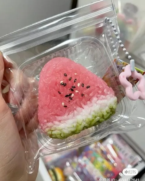 Арбузный рисовый десерт