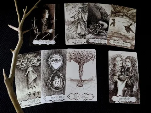 Gothic Tarot Card Spread