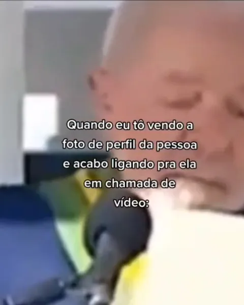Ligando por chamada de vídeo