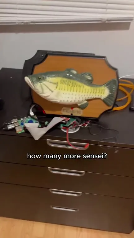 Big Mouth Billy Bass Gets Dramatic