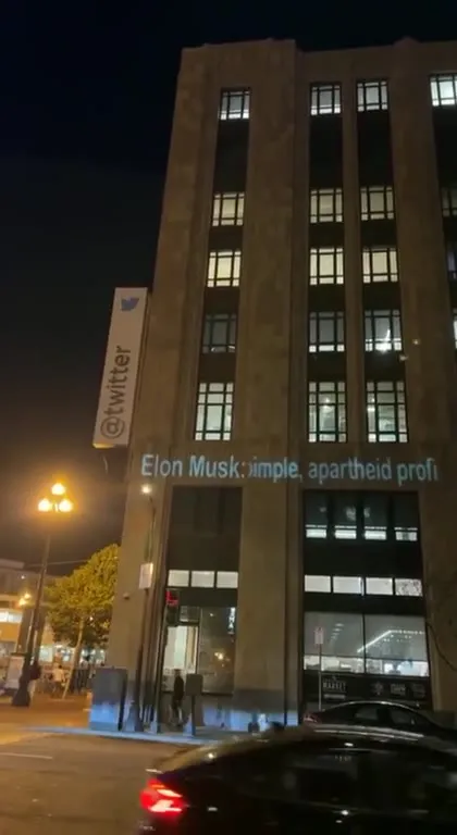 Elon Musk insult ticker on Twitter HQ