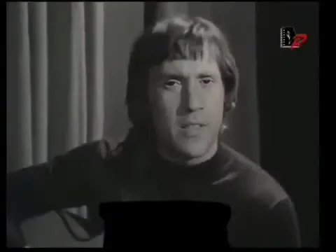 Высоцкий поёт под гитару
