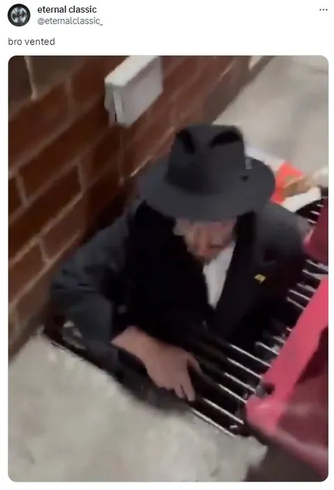 Bro Vented at the Piano