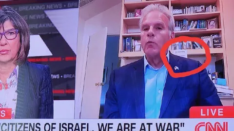 CNN Guest Has the Flag Pin