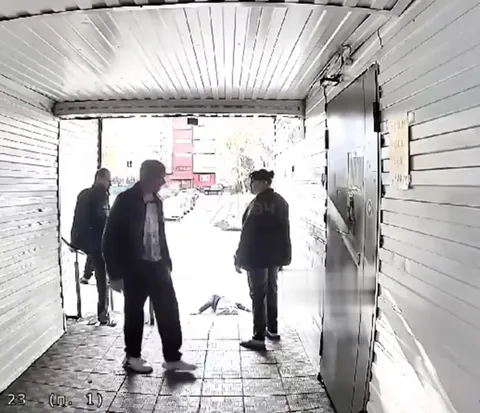 Падение в переходе