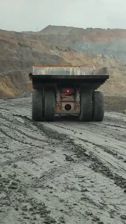 Truk Berat Tetap Melaju
