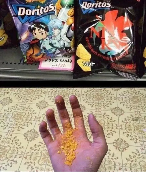 アニメ味のドリトスと激辛の手