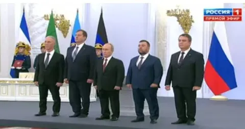 Путин среди высоких мужчин