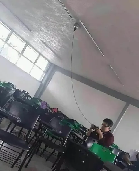 Когда зарядка слишком далеко