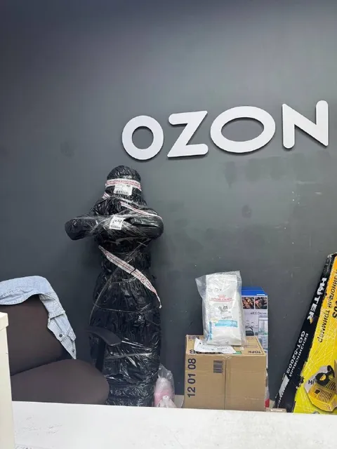 Труп на пункте выдачи Ozon