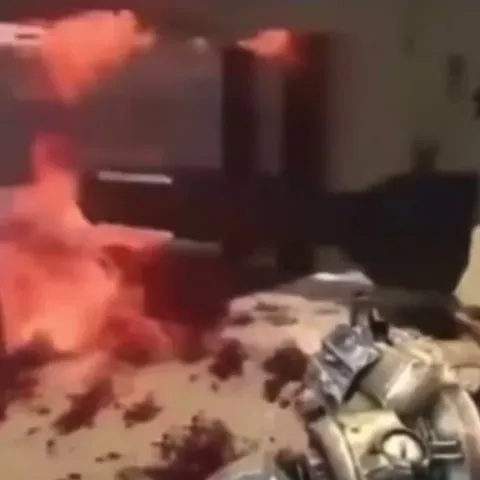 Случайный взрыв в пустыне