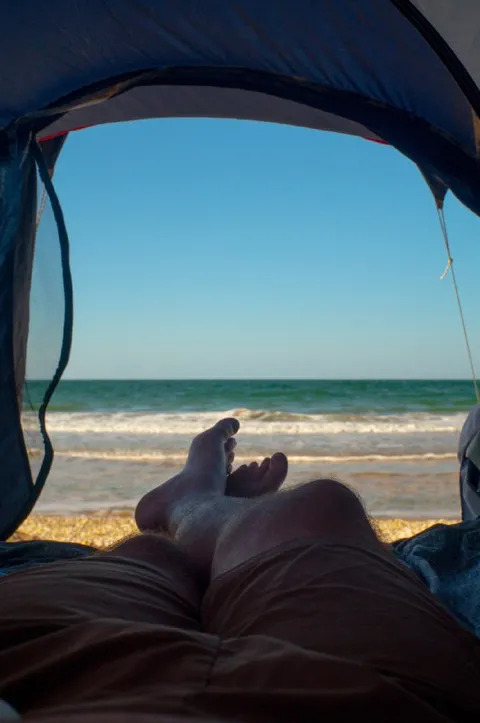 Отдых у моря в палатке