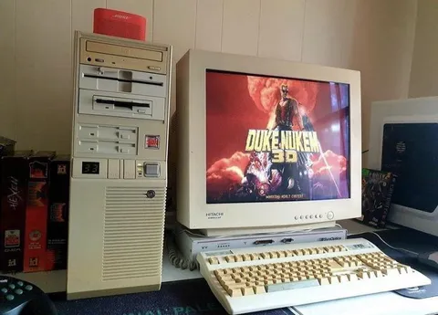 Ретро-компьютер с Duke Nukem 3D