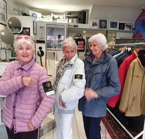 Бабушки в Stone Island