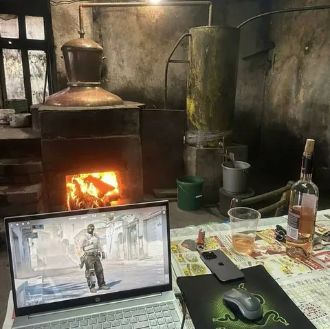 Игры у самогонного аппарата