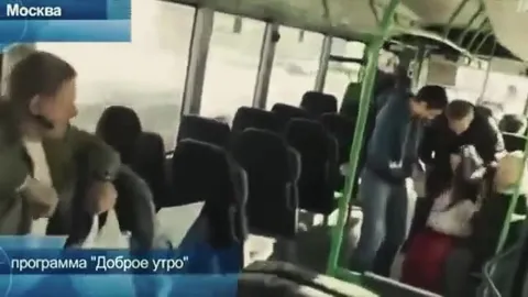 Музыкант превращает автобус в безумие