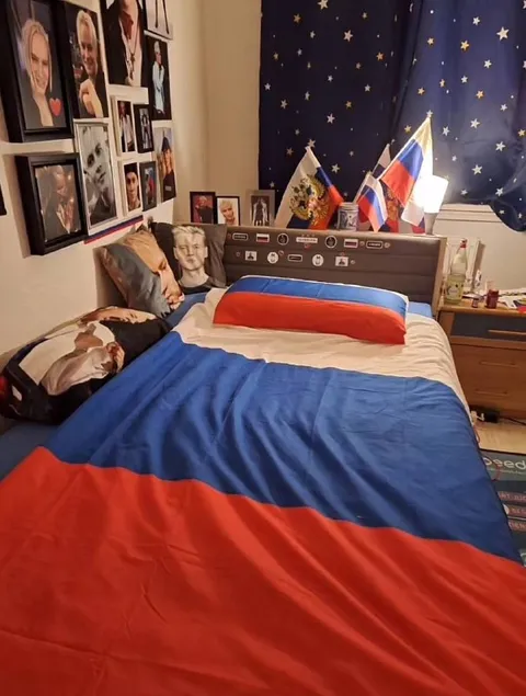 Спальня настоящего патриота