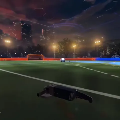 Пила забивает гол в Rocket League