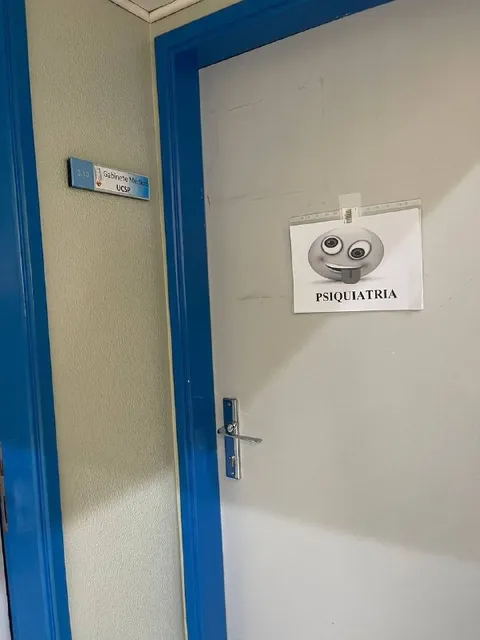Puerta de psiquiatría