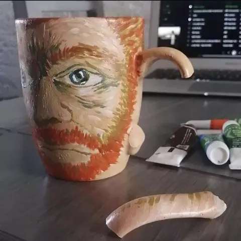 Кружка с человеческим лицом