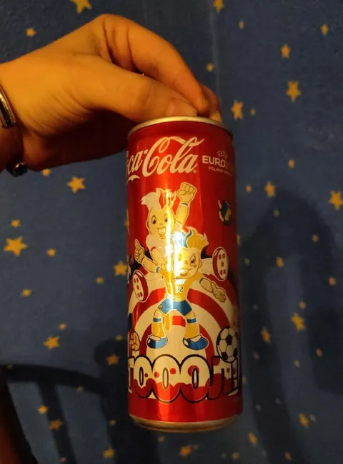 Старая банка Coca-Cola с Евро-2012