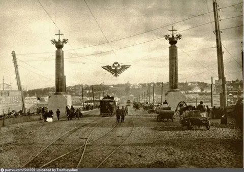 Имперский въезд в город