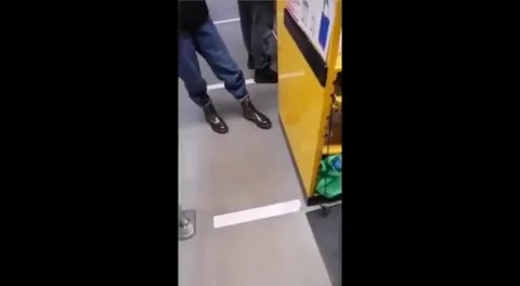 Покупки на кассе и внезапный уход