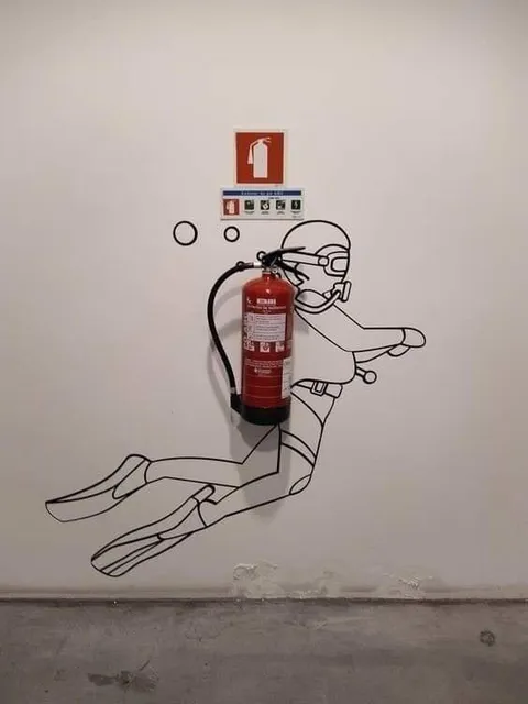 Летающий пожарный огнетушитель