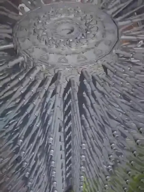 Танк с бесконечными пушками