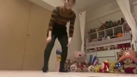 Неуклюжая акробатика под Idol