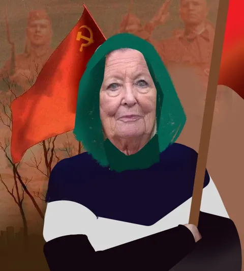 Бабушка с советским флагом