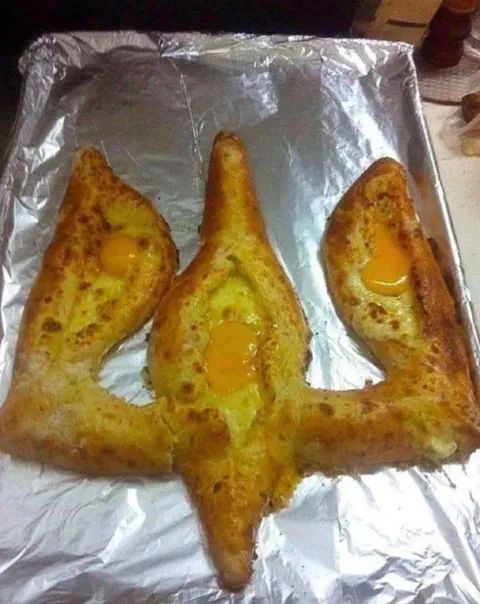 Хачапури с яйцом
