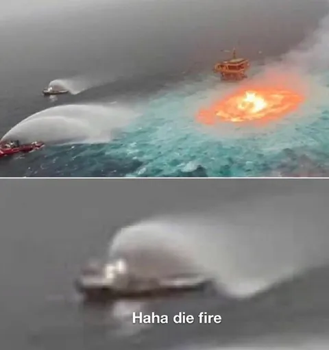 Haha die fire boat reaction