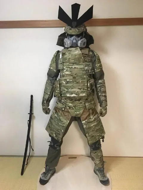Тактический самурай в броне