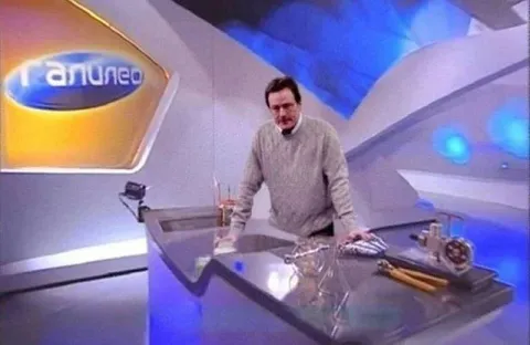 Галилео у экспериментального стола