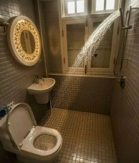 Душ прямо в туалет