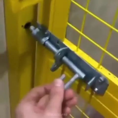 Эпичное открытие жёлтой калитки