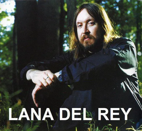 Lana Del Rey Lookalike
