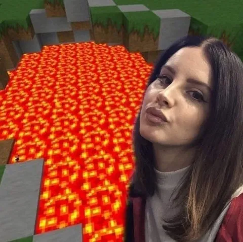 Девушка над лавой в Minecraft