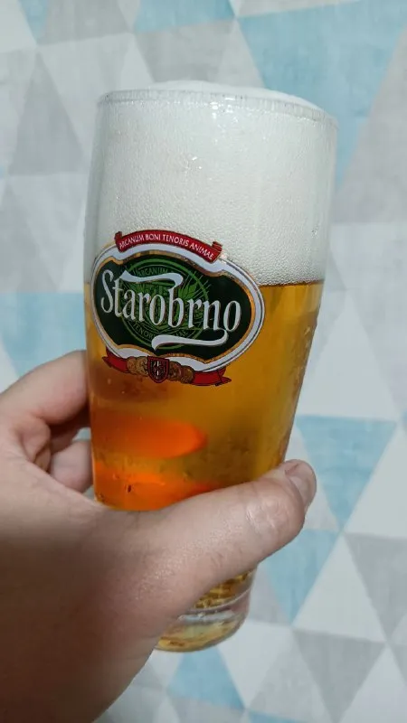 Бокал пива Starobrno