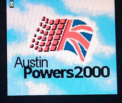 Austin Powers 2000 Logo