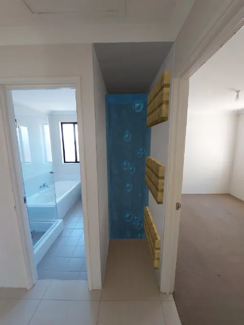 Самый узкий душ в мире