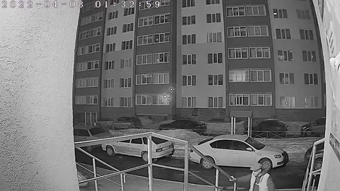 Админ идет домой после смены