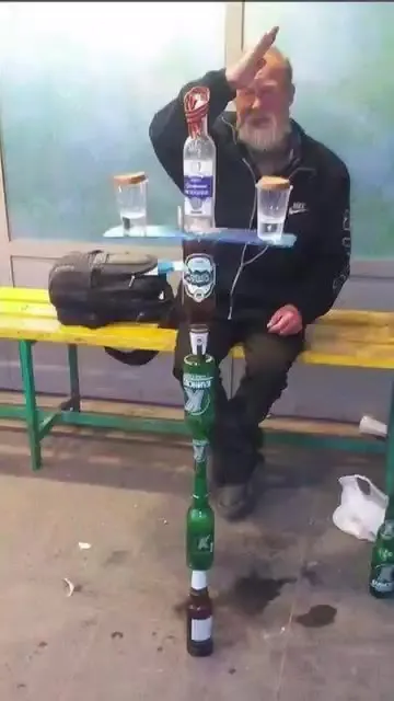 Компания не может перестать смеяться