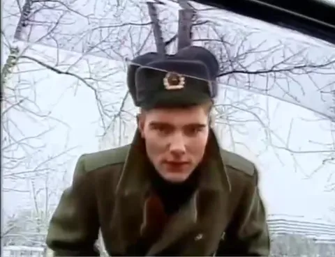 Солдату предлагают отдохнуть