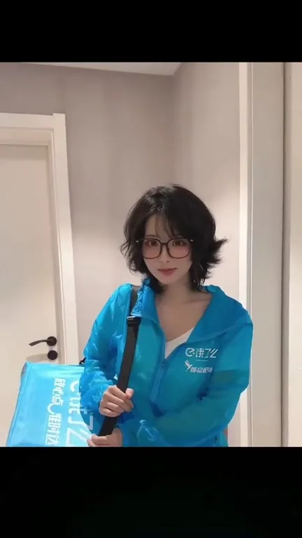 外卖员变身狐娘