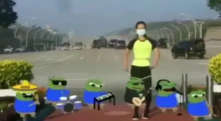 Танец с отрядом лягушек