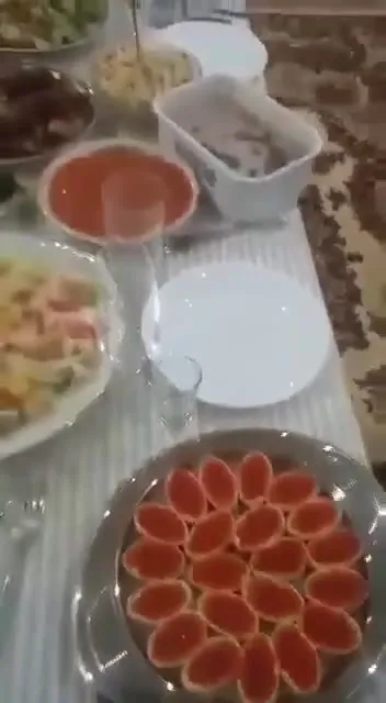 Праздничный стол до и после